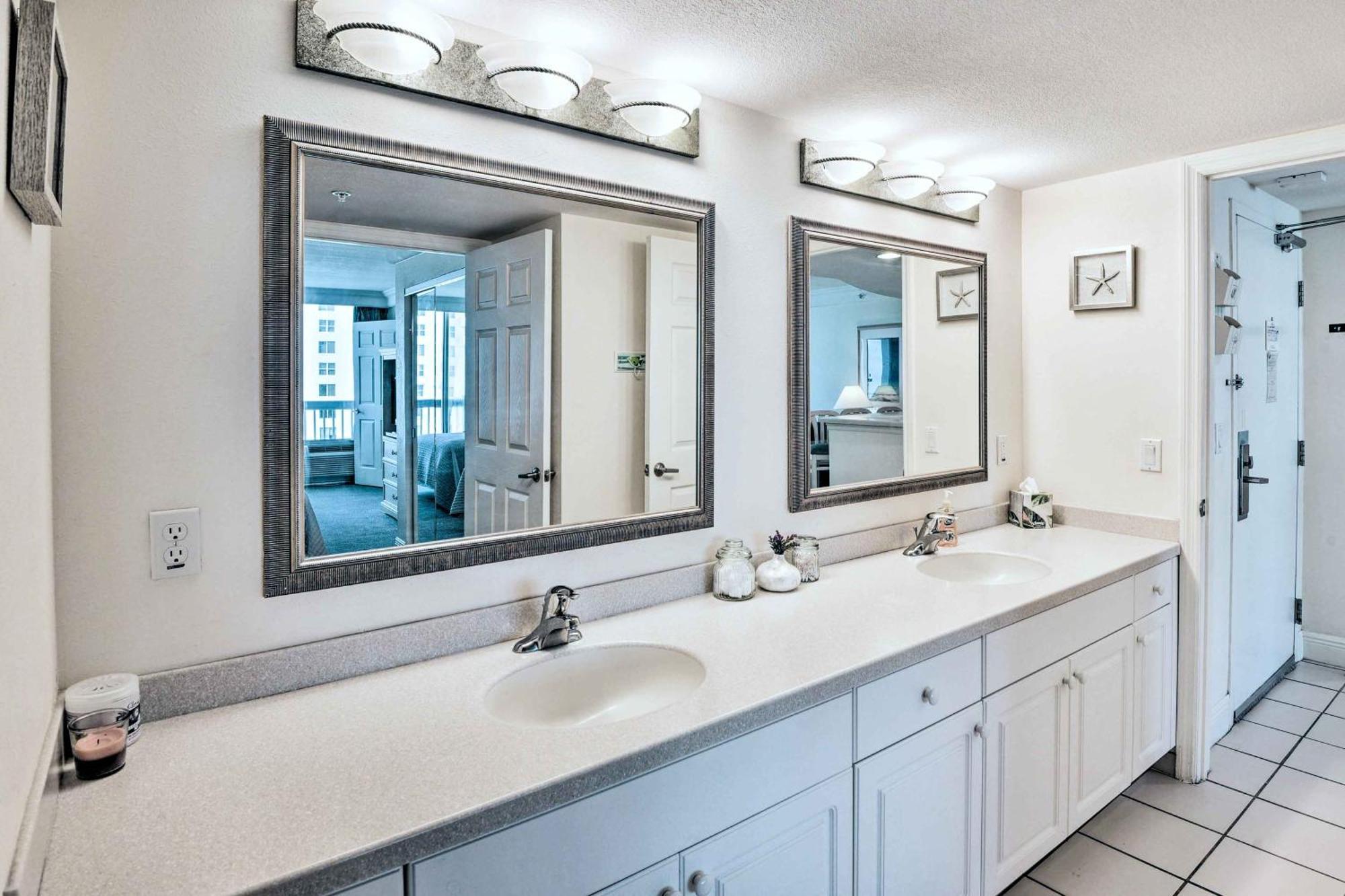 Sunny Daytona Beach Gem With Ocean Views! Bagian luar foto
